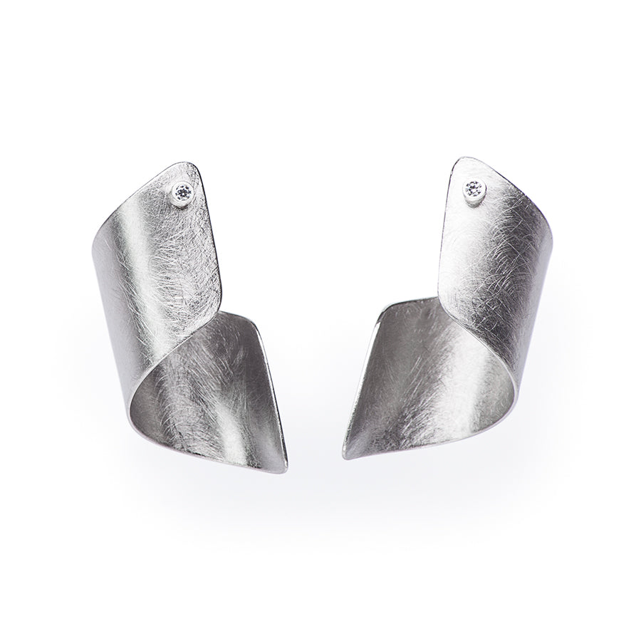 Mysterium Collection Sterling Silver Curl Earrings