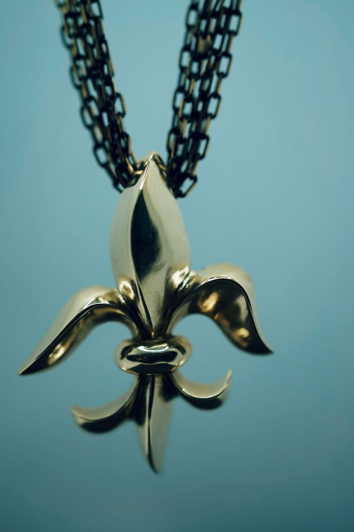 Tim & Mabel Touchdown Dancing Fleur de Lis Necklace