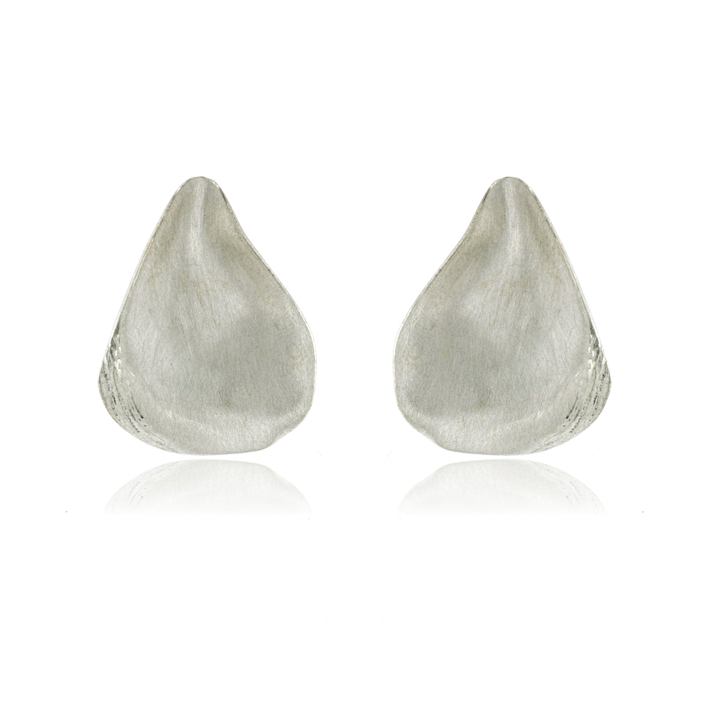 Mysterium Collection Oyster Shell Earrings