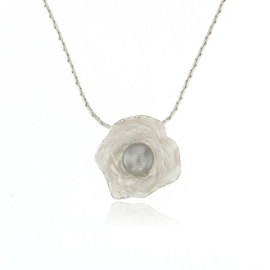 Mysterium Collection Sterling Petal & Gray Pearl Necklace (Med)