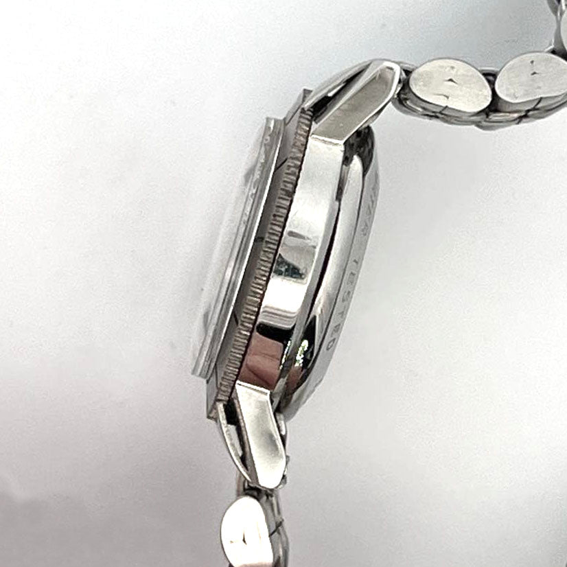 Vintage 1968 Ladies Petite Zodiac Seawolf 24 mm Watch
