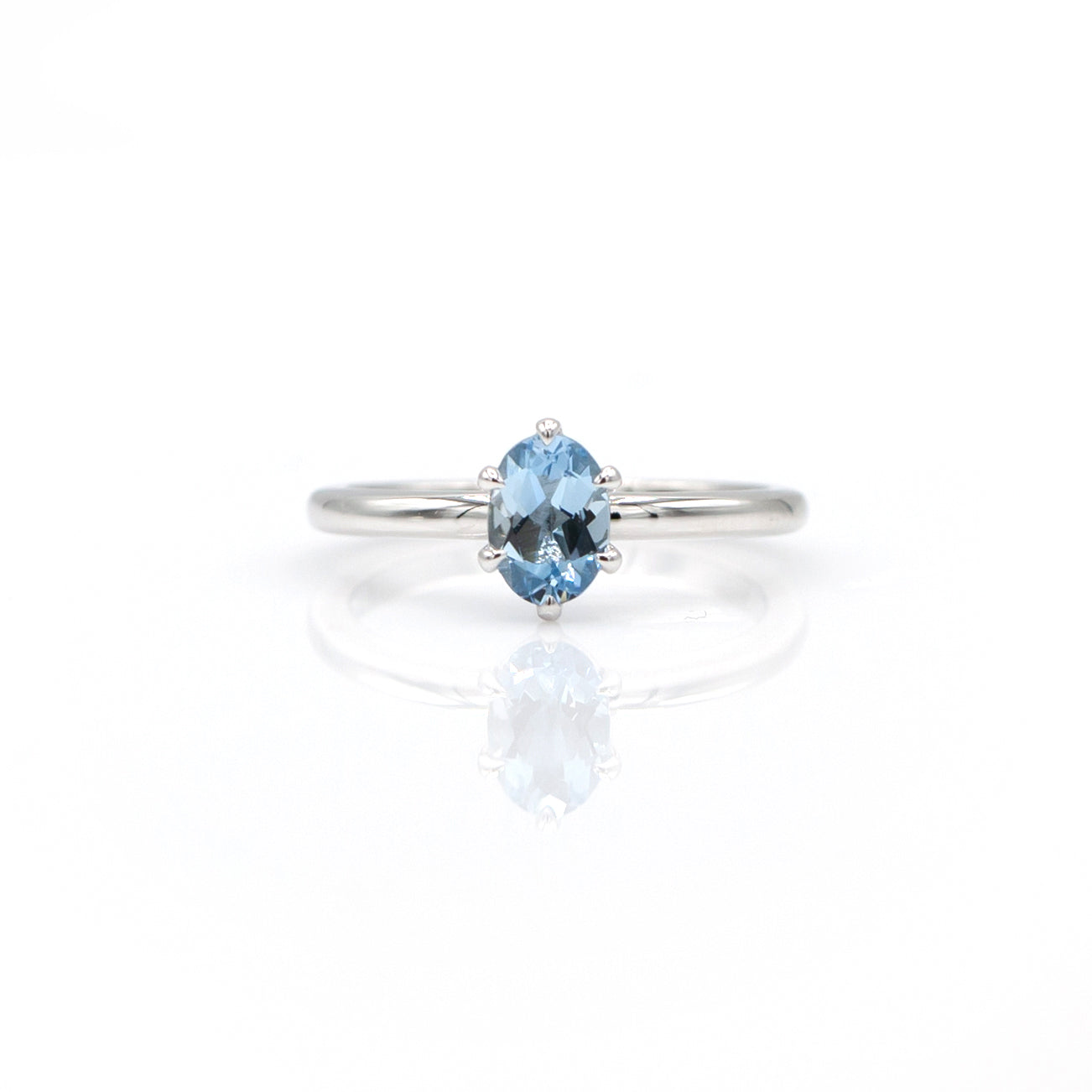 14K White Gold Solitaire Aquamarine Ring