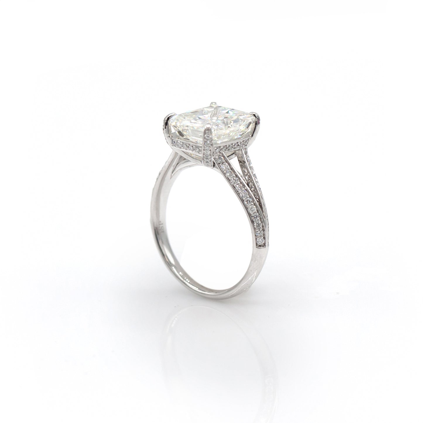 Estate Collection Platinum Diamond Ring
