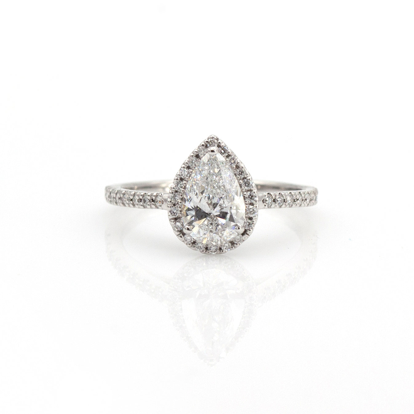 14K 1.07ct Lab-Created Pear-Shaped Diamond Engagement Ring