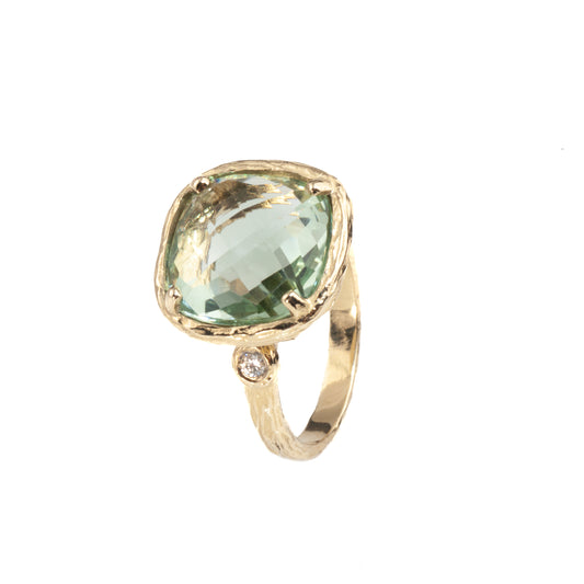 Riverbend Collection Yellow Gold Green Amethyst Ring