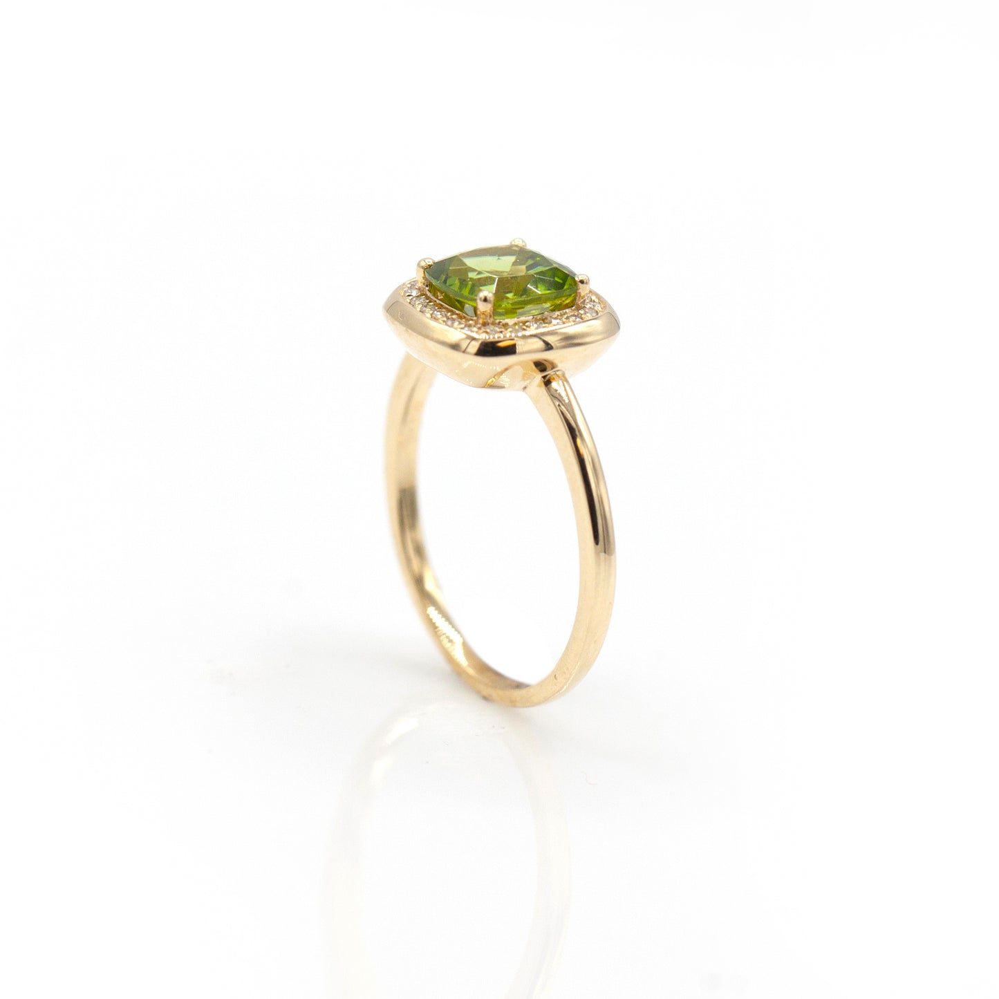 14K Yellow Gold Peridot & Diamond Ring