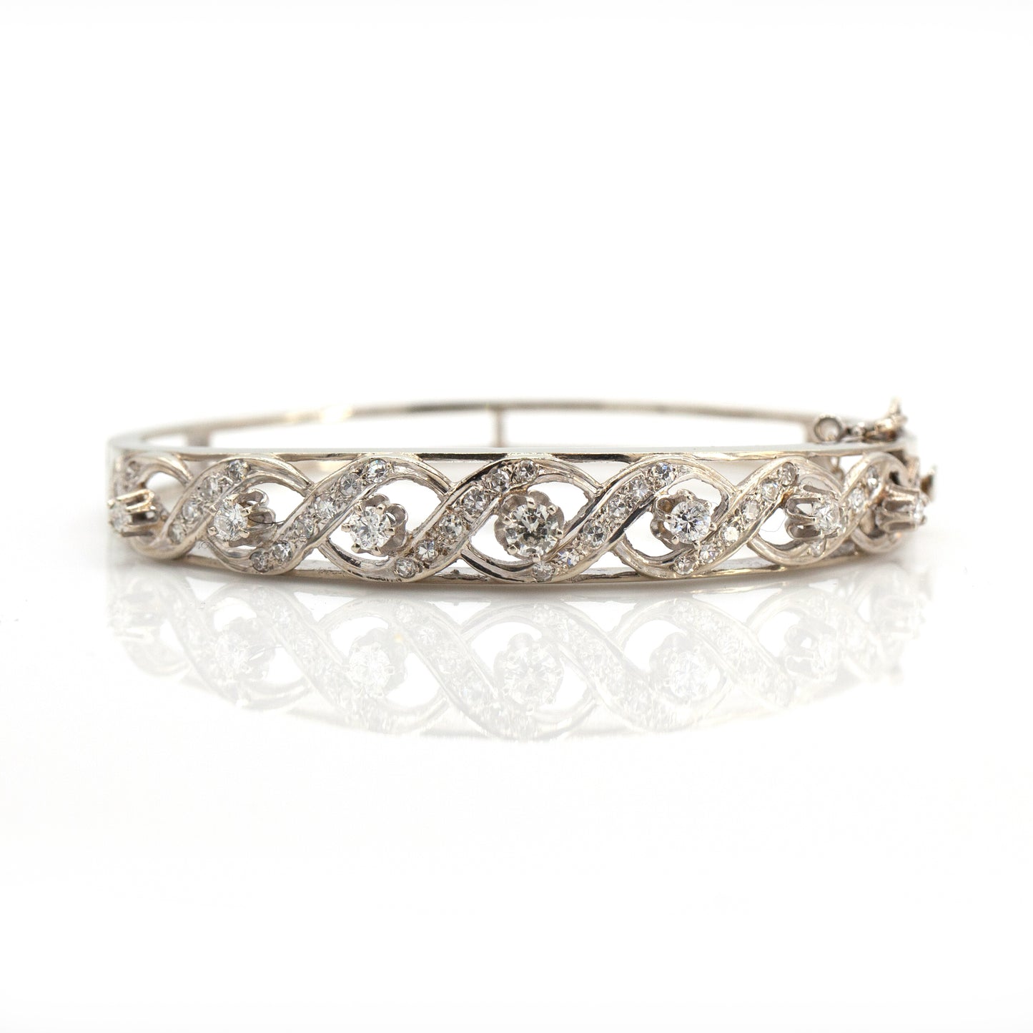 Estate Collection 1.5CT Diamonds Hinged Bracelet