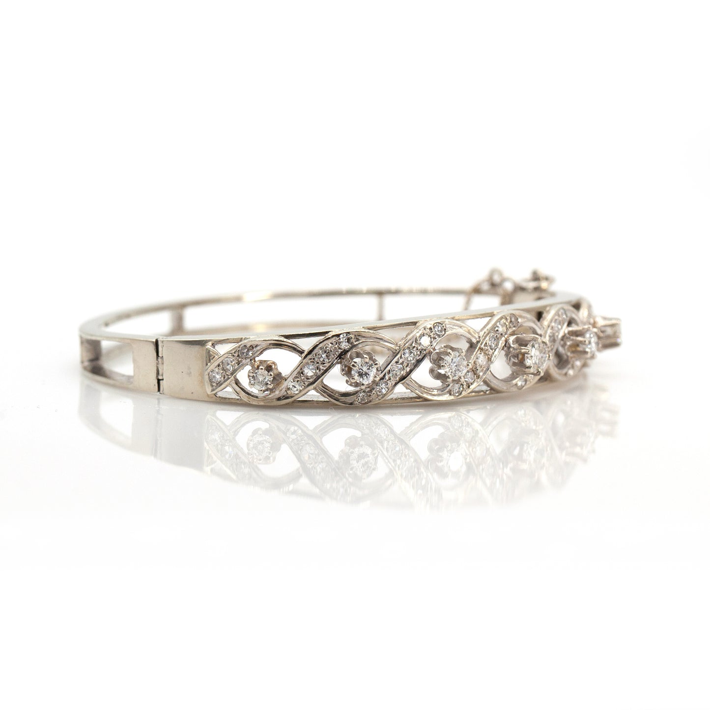 Estate Collection 1.5CT Diamonds Hinged Bracelet