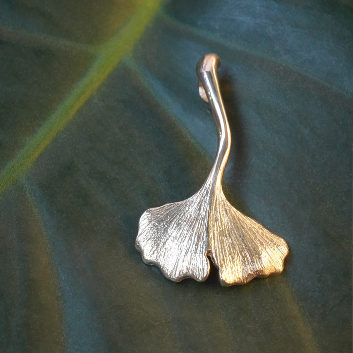 Tim & Mabel 14K Gold Ginkgo Pendant