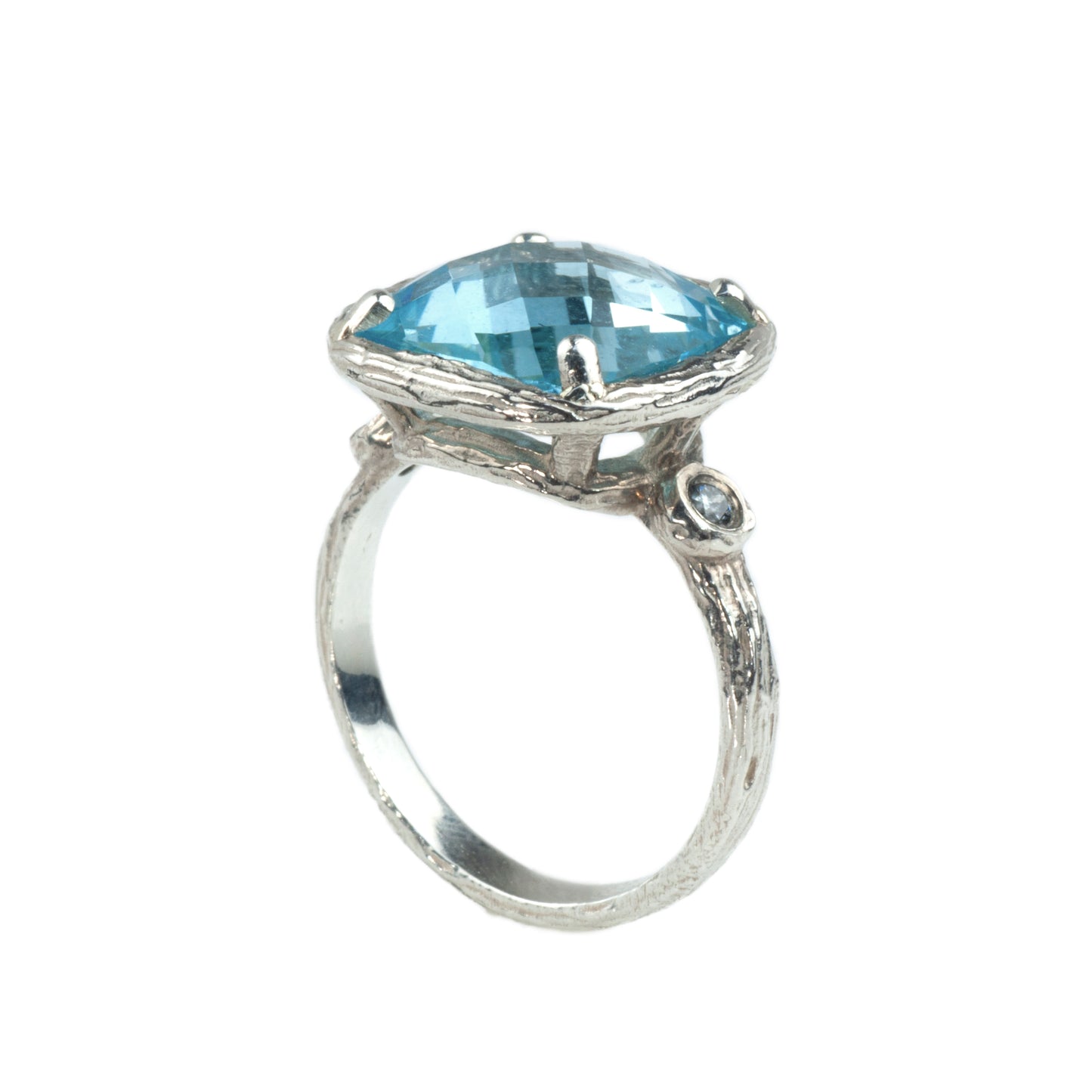 Riverbend Collection Sterling Silver Blue Topaz Ring