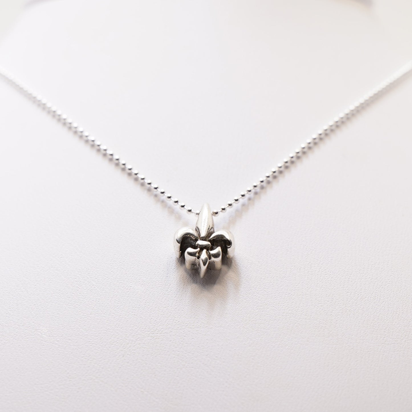 Tim & Mabel Classic Fleur de Lis Dainty Necklace