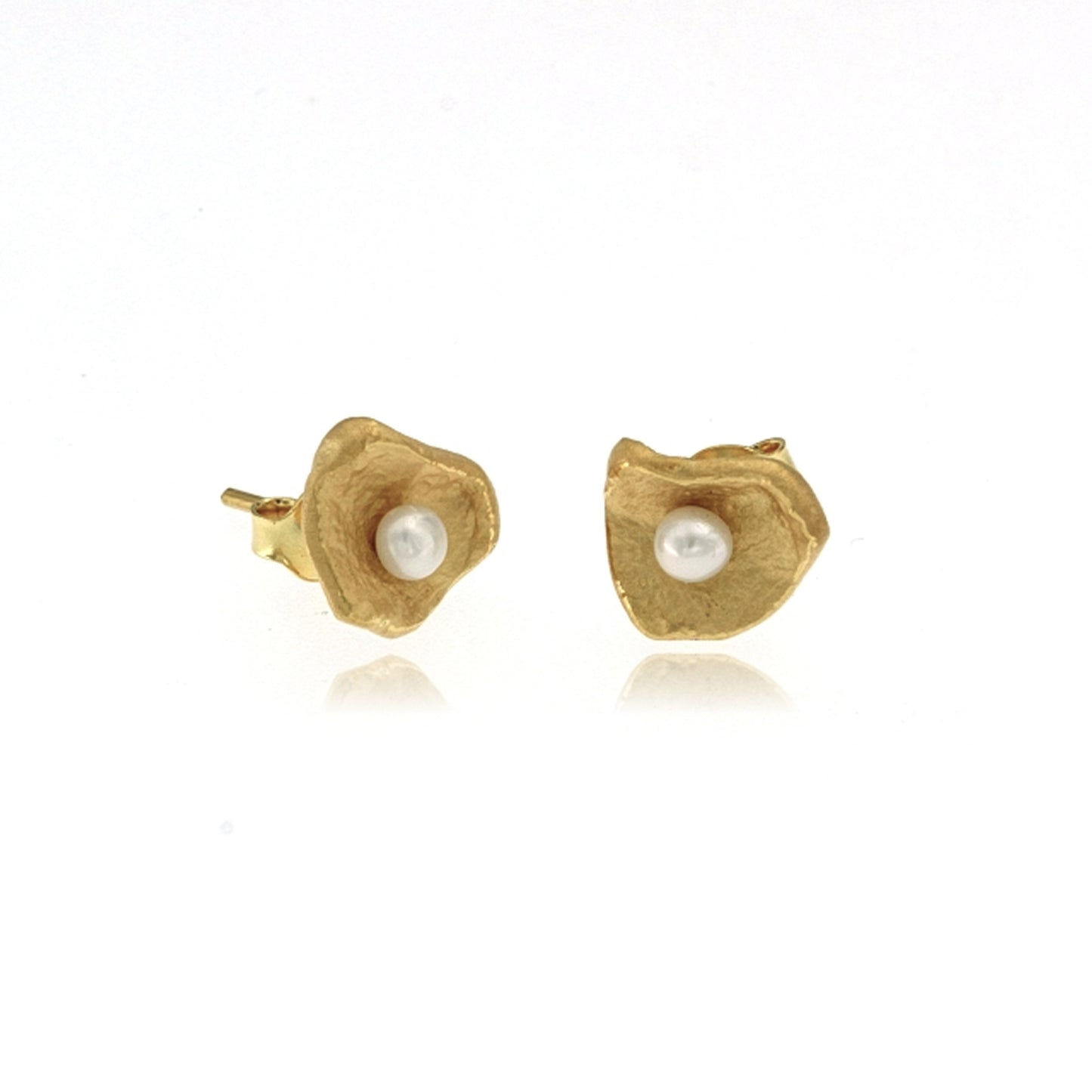 Mysterium Collection Vermeil Petal & Pearl Earrings (Sm)