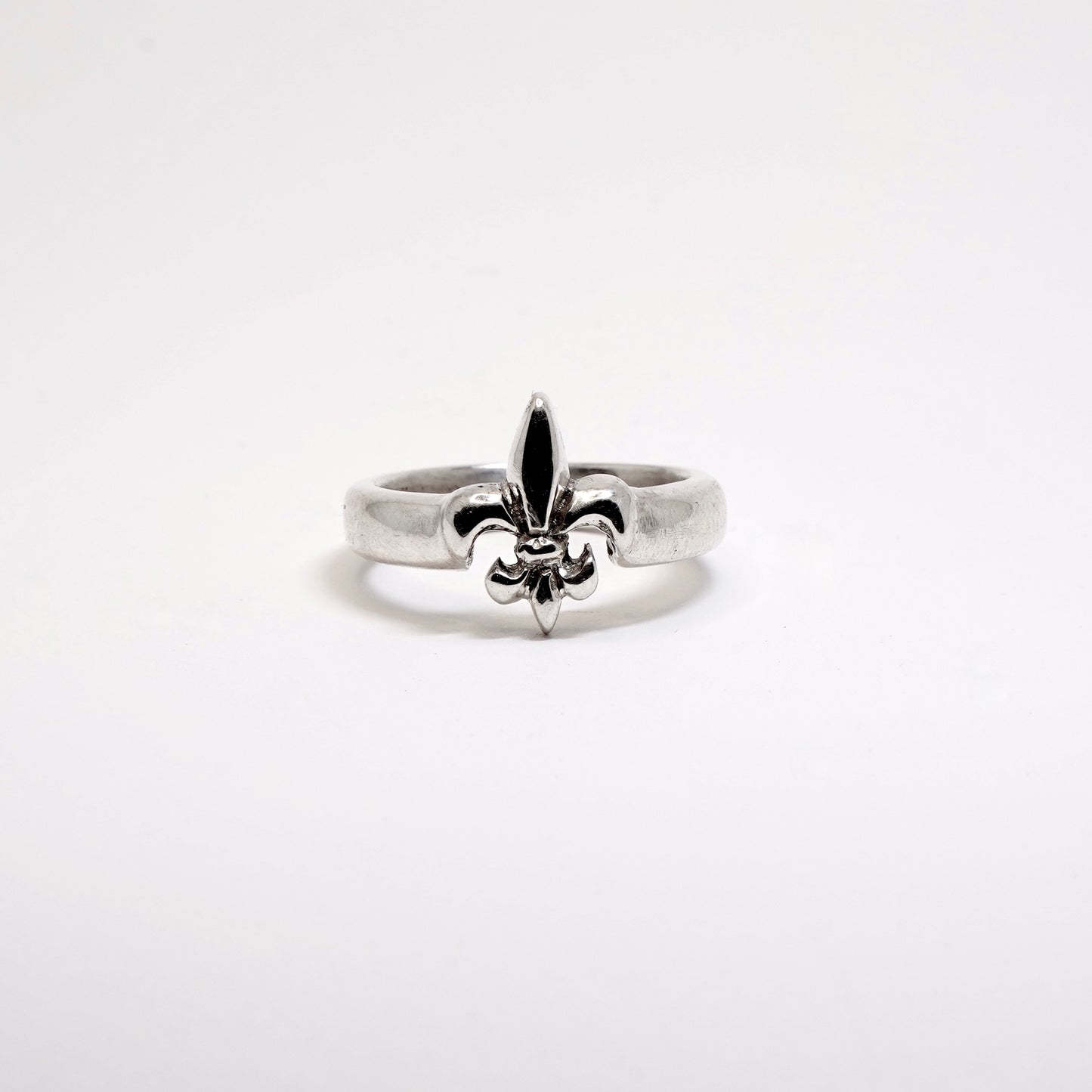 Tim & Mabel Fleur de Lis Ring