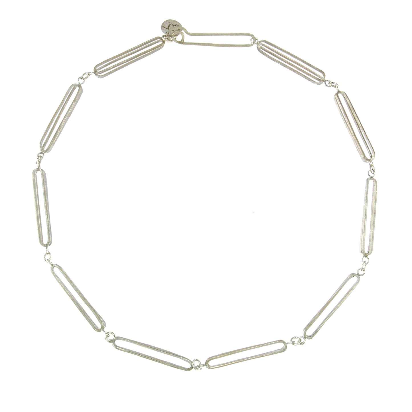 Mysterium Collection Sterling Silver Linked Oval Necklace