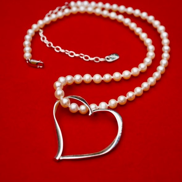 Tim & Mabel Big Open Heart Pearl Necklace