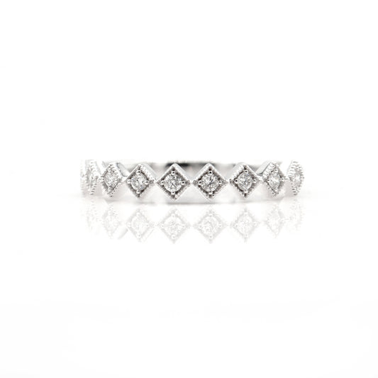14K White Gold Diamond Shapes Band