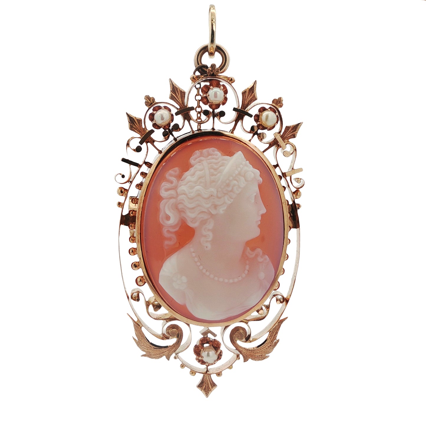 Estate Collection Victorian Carved Agate Cameo Brooch