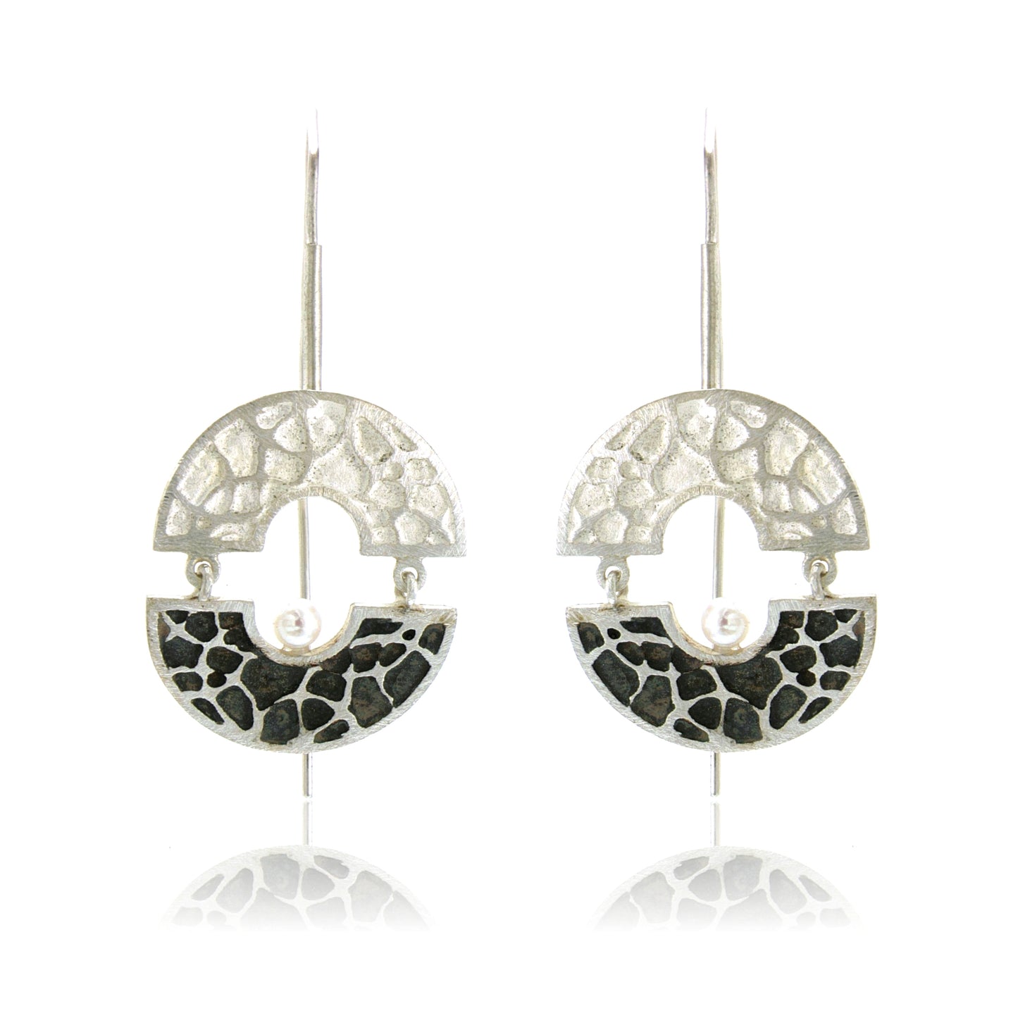 Mysterium Collection Oxidized Sterling Pearl Earrings