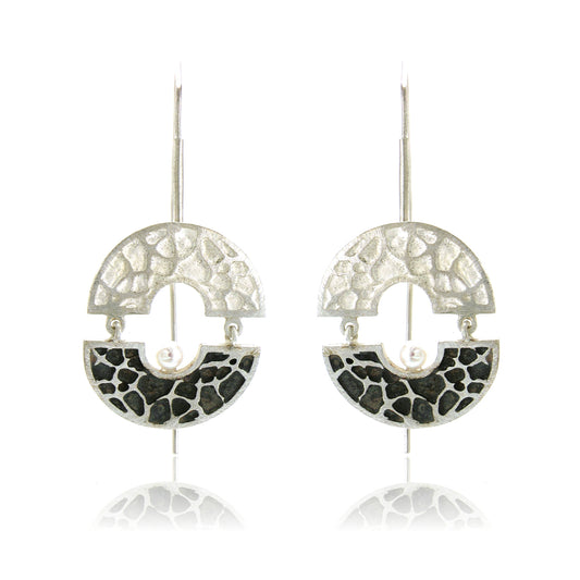 Mysterium Collection Oxidized Sterling Pearl Earrings