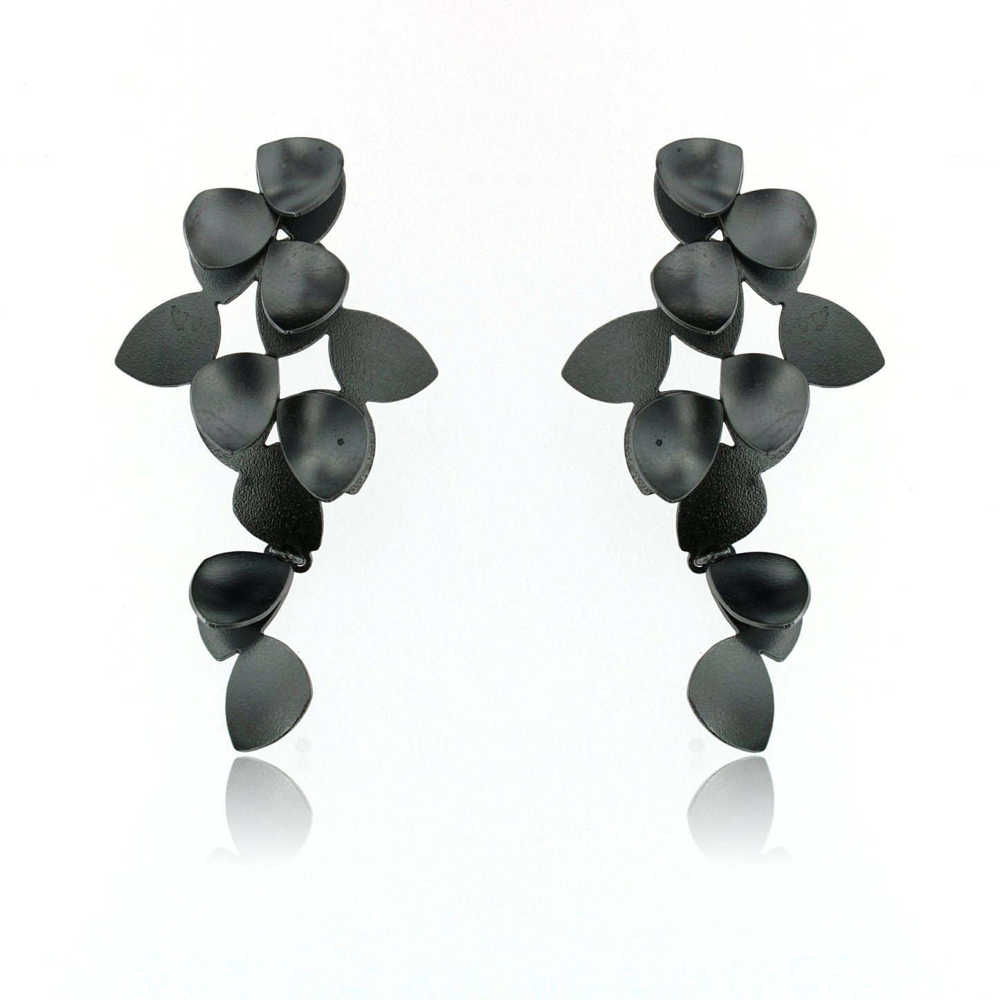 Mysterium Collection Open Link Cluster Earrings