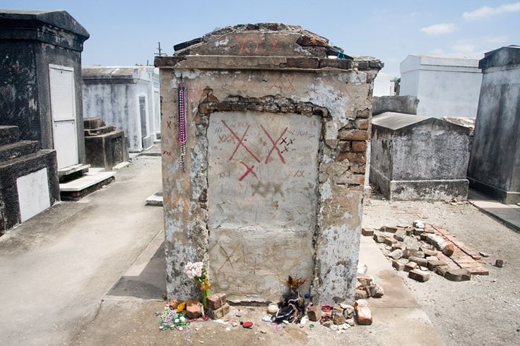 Tom Mathis Designs Petite Sterling Silver Marie Laveau Tomb Charm