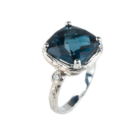 Riverbend Collection Sterling Silver London Blue Topaz Ring