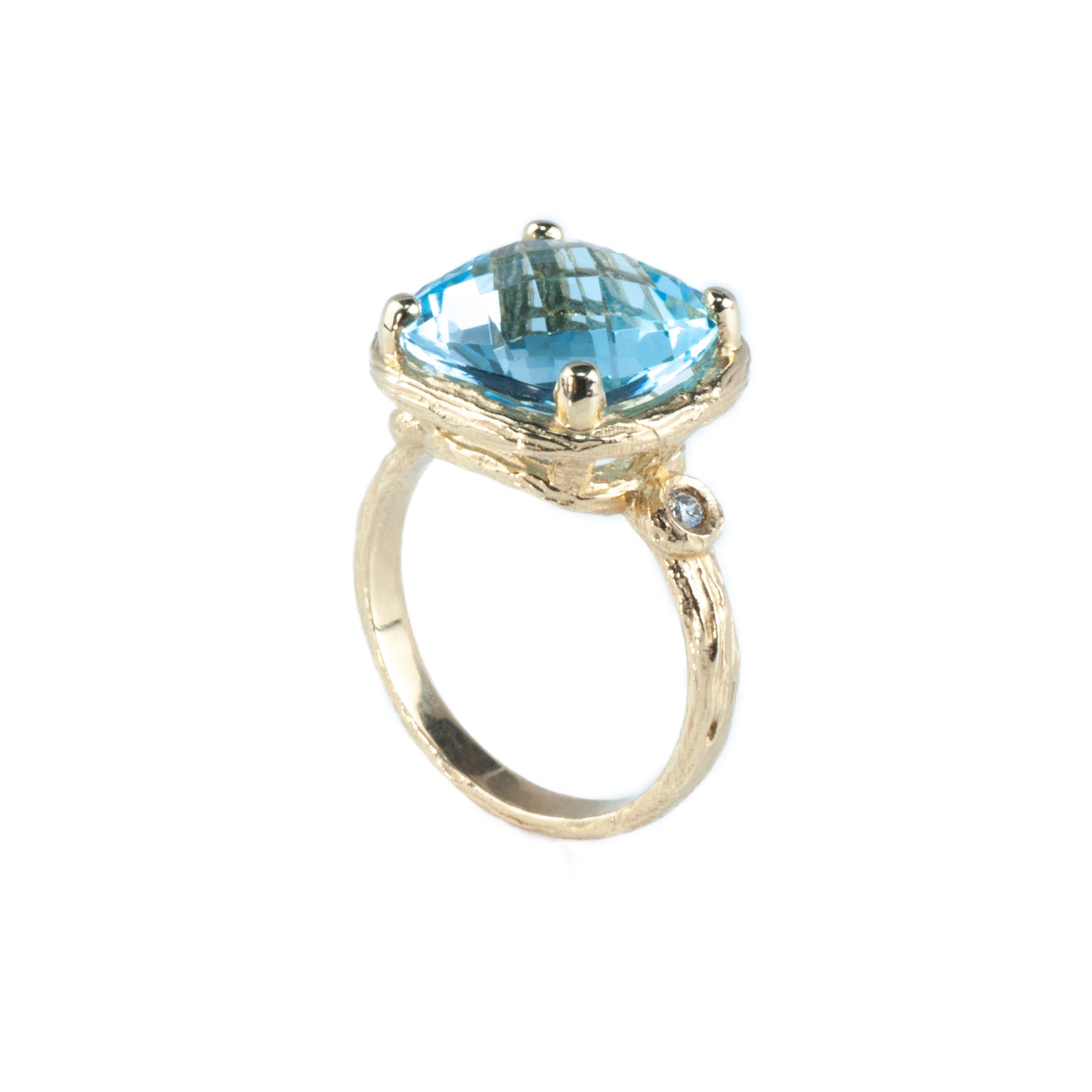 Riverbend Collection Yellow Gold Blue Topaz Ring