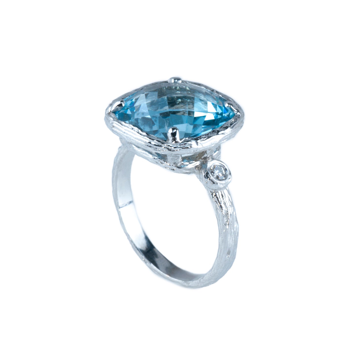 Riverbend Collection White Gold Blue Topaz Ring