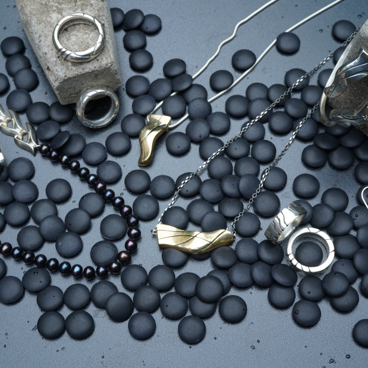 Tim & Mabel Wave Black Freshwater Pearl Necklace